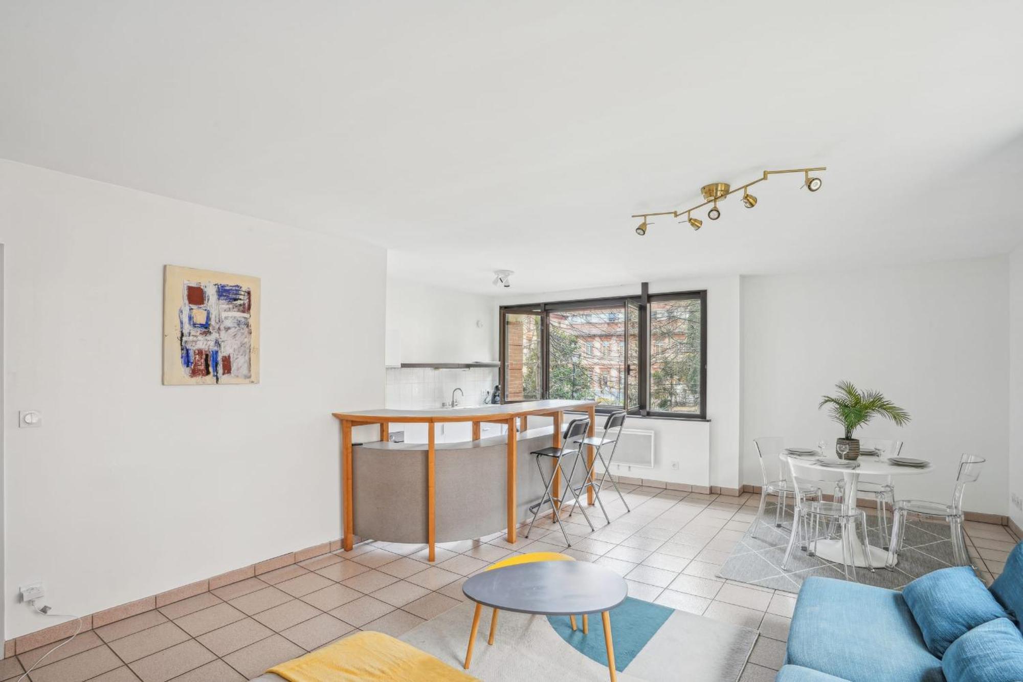 Apartment Spacieux Hyper Centre Capitole 3pers Wifi *